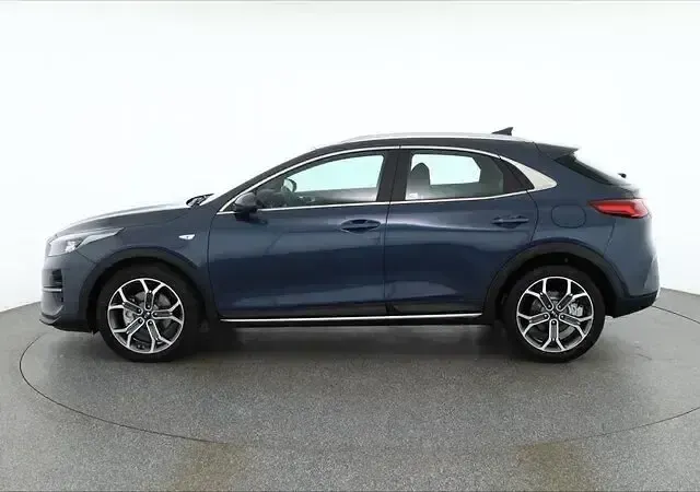 Gebraucht Kia XCeed Vision 160 PS (117 kW) 2021 Cosmoblau met SUV