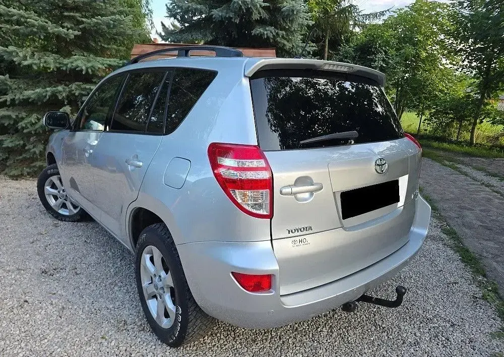 Gebraucht Toyota RAV4 Life 150 PS (110 kW) 2011 Silber SUV