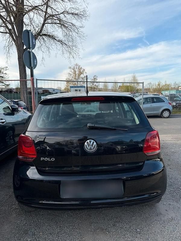 Gebraucht VW Polo 60 PS (44 kW) 2011 Schwarz Kleinwagen