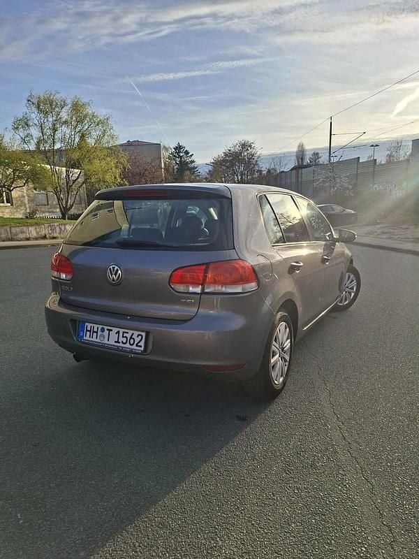 Gebraucht VW Golf VI 105 PS (77 kW) 2011 Grau Kleinwagen