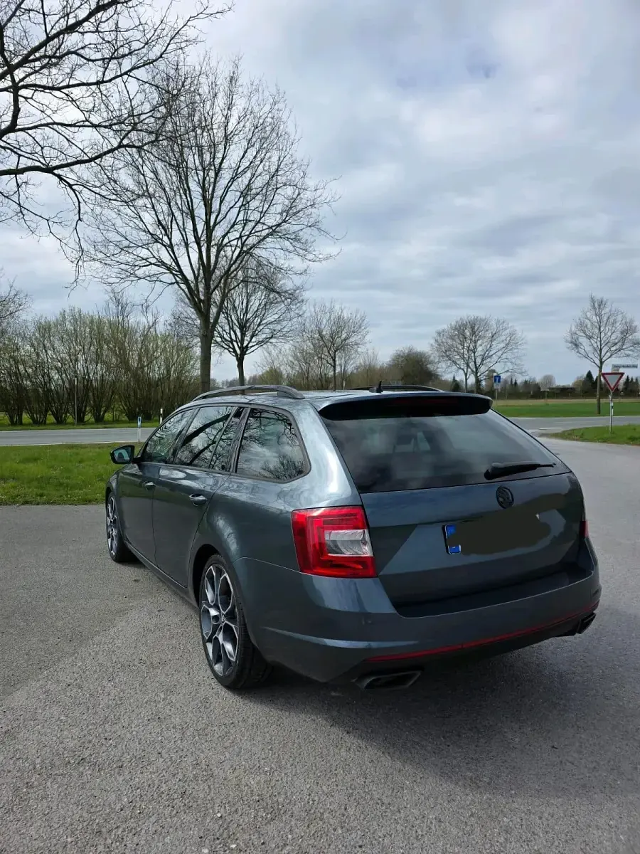 Gebraucht Skoda Octavia RS 184 PS (135 kW) 2017 Grau Kombi