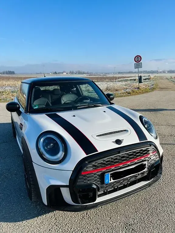 Gebraucht Mini John Cooper Works 231 PS (169 kW) 2024 Weiß Kleinwagen