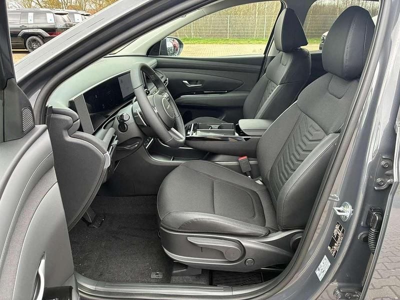Neu Hyundai Tucson Prime 238 PS (175 kW) 2026 Shimmering silver SUV