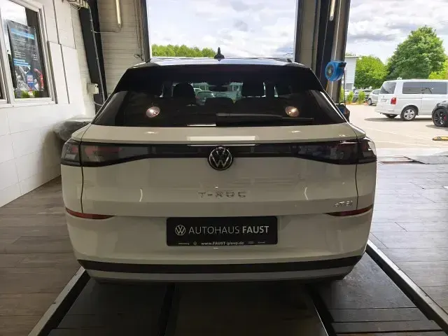 Gebraucht VW T-Roc Life 116 PS (85 kW) 2026 Weiß SUV