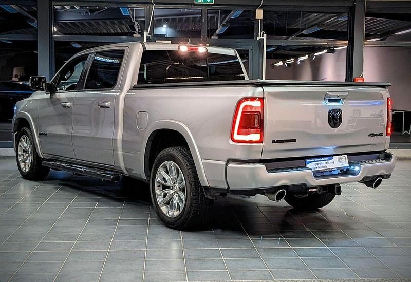 Gebraucht Dodge Ram 396 PS (291 kW) 2022 Silber Abholung