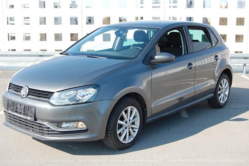 Gebraucht VW Polo LOUNGE 90 PS (66 kW) 2015 Grau Kleinwagen