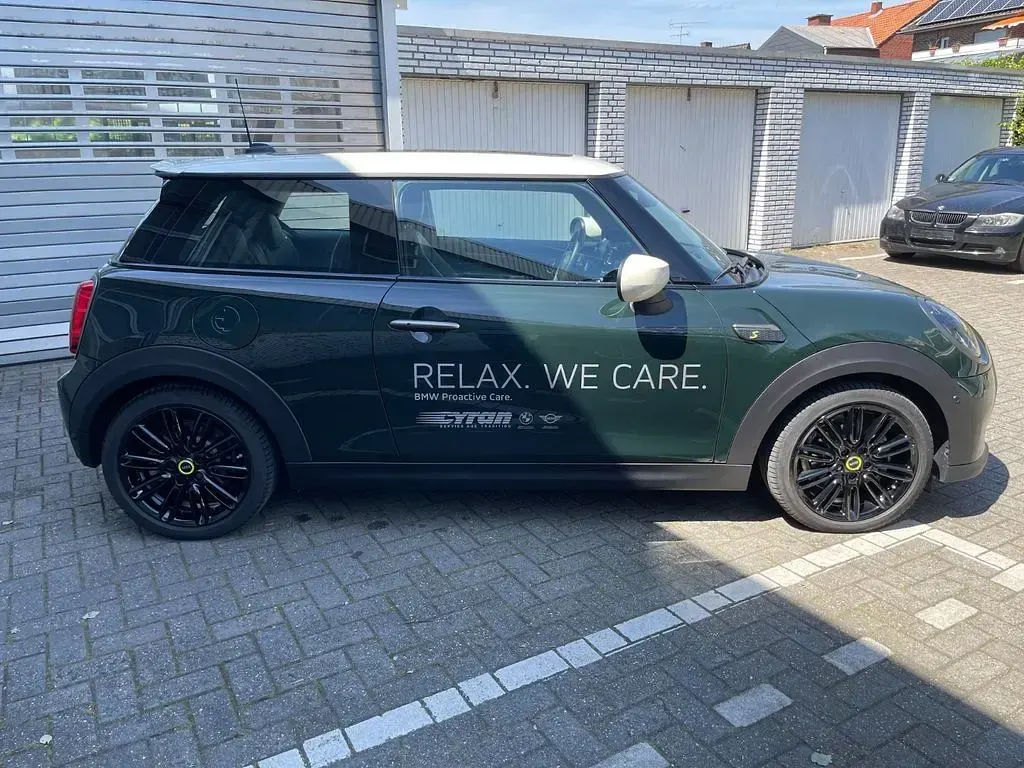 Gebraucht Mini Cooper SE Resolute Edition 135 kW (184 PS) 2022 Grün Kleinwagen