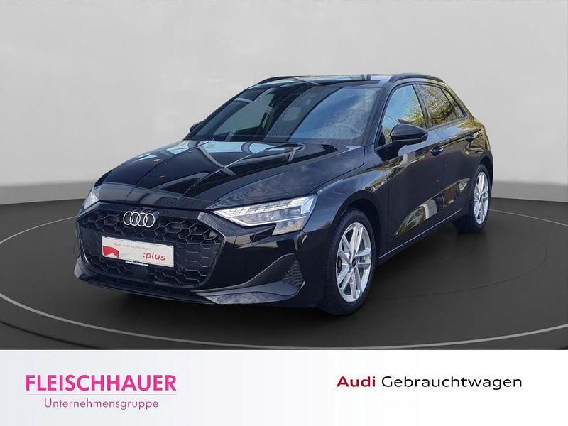 Gebraucht Audi A3 Ambiente 116 PS (85 kW) 2025 Schwarz Limousine