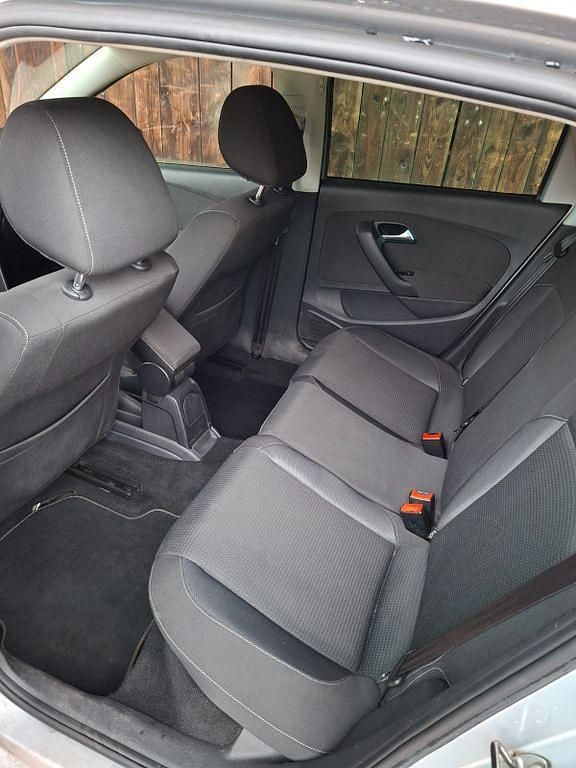 Gebraucht VW Polo 90 PS (66 kW) 2010 Silber Kleinwagen