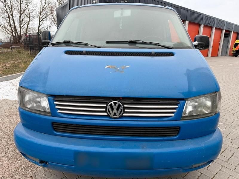 Gebraucht VW T4 102 PS (75 kW) 2001 Blau Van