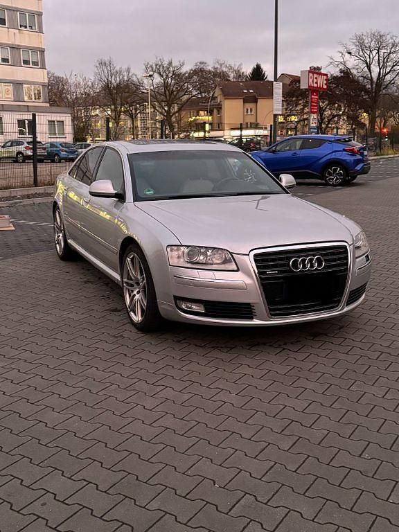 Silber Gebraucht 2008 Audi A8 Sport Limousine | 12.500 € (Teuer) - Bild 1/4