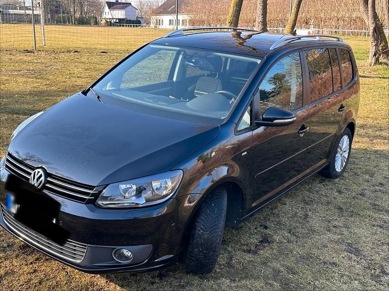Gebraucht VW Touran Edition 105 PS (77 kW) 2015 Schwarz Van / Kleinbus