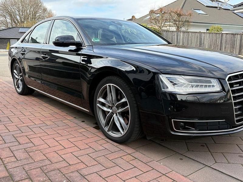 Gebraucht Audi A8 Ambiente 262 PS (192 kW) 2016 Schwarz Limousine