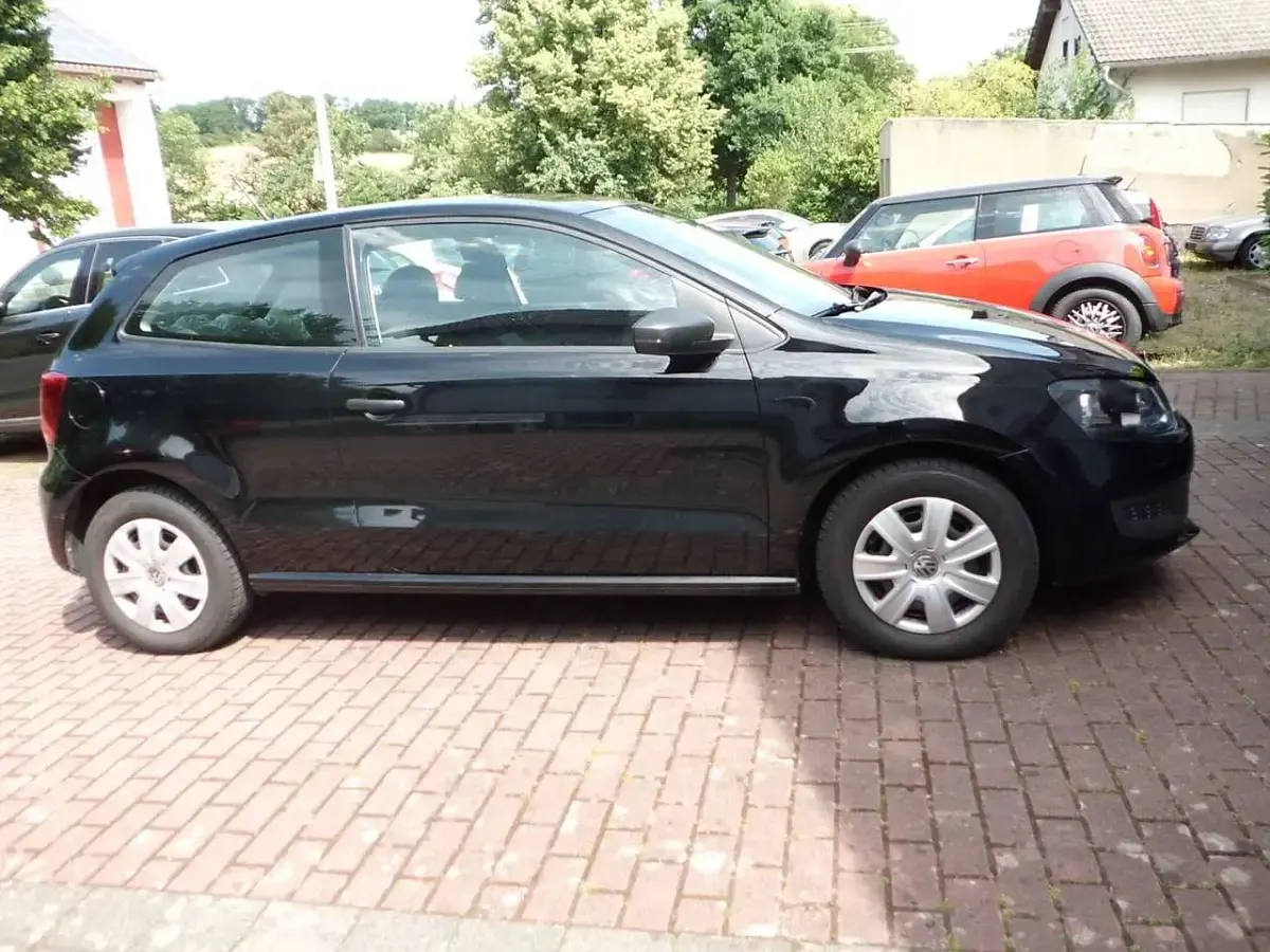 Gebraucht VW Polo Trendline 60 PS (44 kW) 2014 Schwarz Kleinwagen