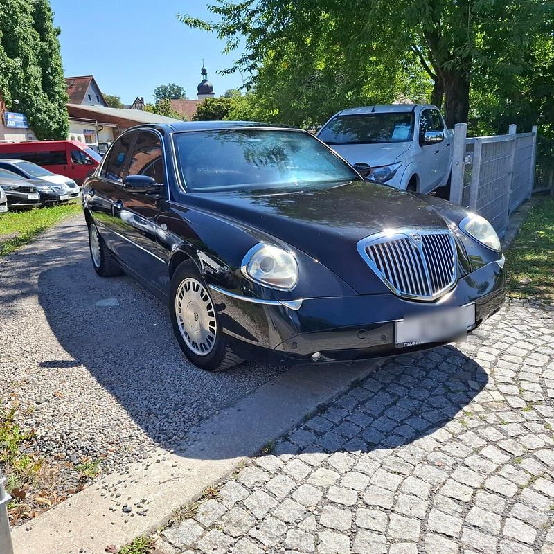 Schwarz Gebraucht 2008 Lancia Thesis Limousine | 5.950 € - Bild 1/4