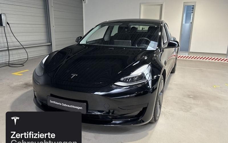 Schwarz Gebraucht 2023 Tesla Model 3 Standard Range Limousine | 32.000 € (Fairer Preis) - Bild 1/4