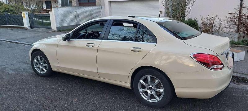 Gebraucht Mercedes C220 170 PS (125 kW) 2015 Beige Limousine