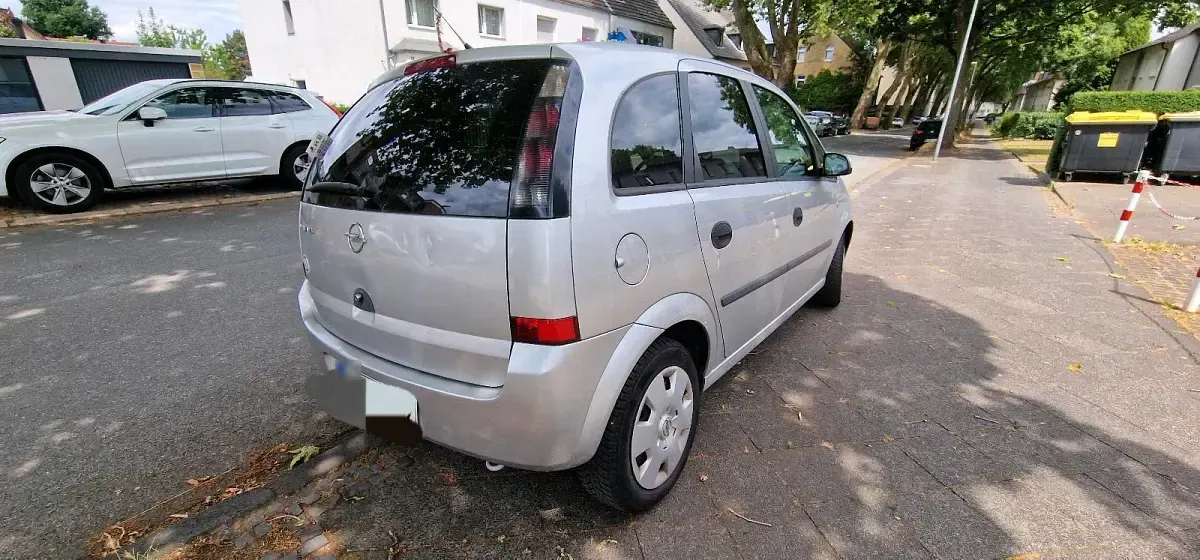 Gebraucht Opel Meriva 101 PS (74 kW) 2005 Silber Van / Kleinbus