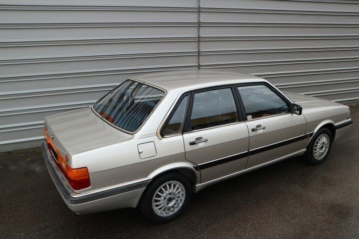Gebraucht Audi 90 116 PS (85 kW) 1985 Silber Limousine