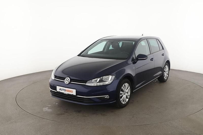 Blau Gebraucht 2018 VW Golf VII Join Limousine | 11.960 € (Guter Preis) - Bild 1/3