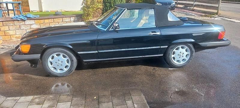 Gebraucht Mercedes 560 230 PS (169 kW) 1987 Schwarz Cabrio