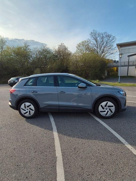 Gebraucht Audi Q4 e-tron 125 kW (170 PS) 2021 Grau SUV
