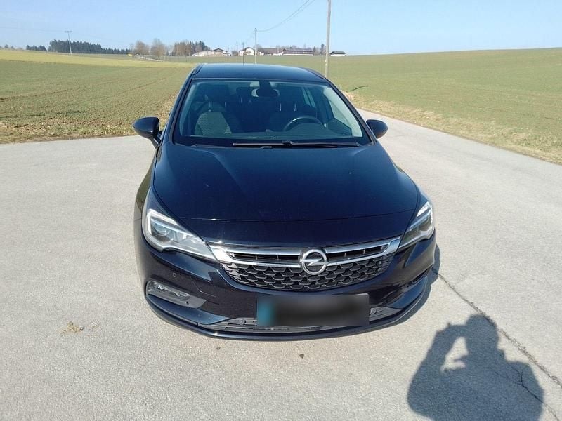 Gebraucht Opel Astra 110 PS (80 kW) 2018 Blau Kombi