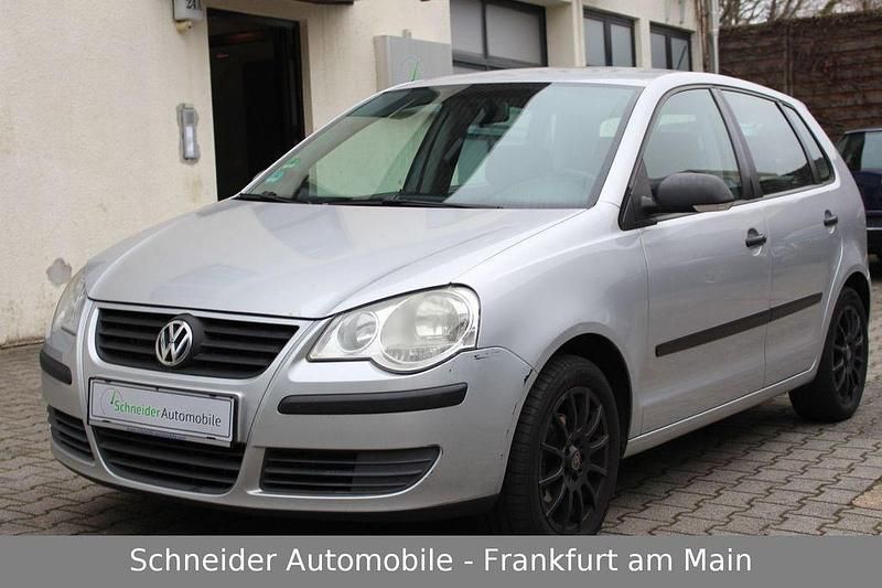 Silber Gebraucht 2006 VW Polo Trendline Limousine | 1.650 € (Fairer Preis) - Bild 1/4