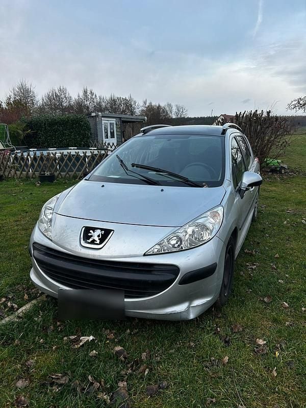Gebraucht Peugeot 207 95 PS (69 kW) 2008 Silber Kombi