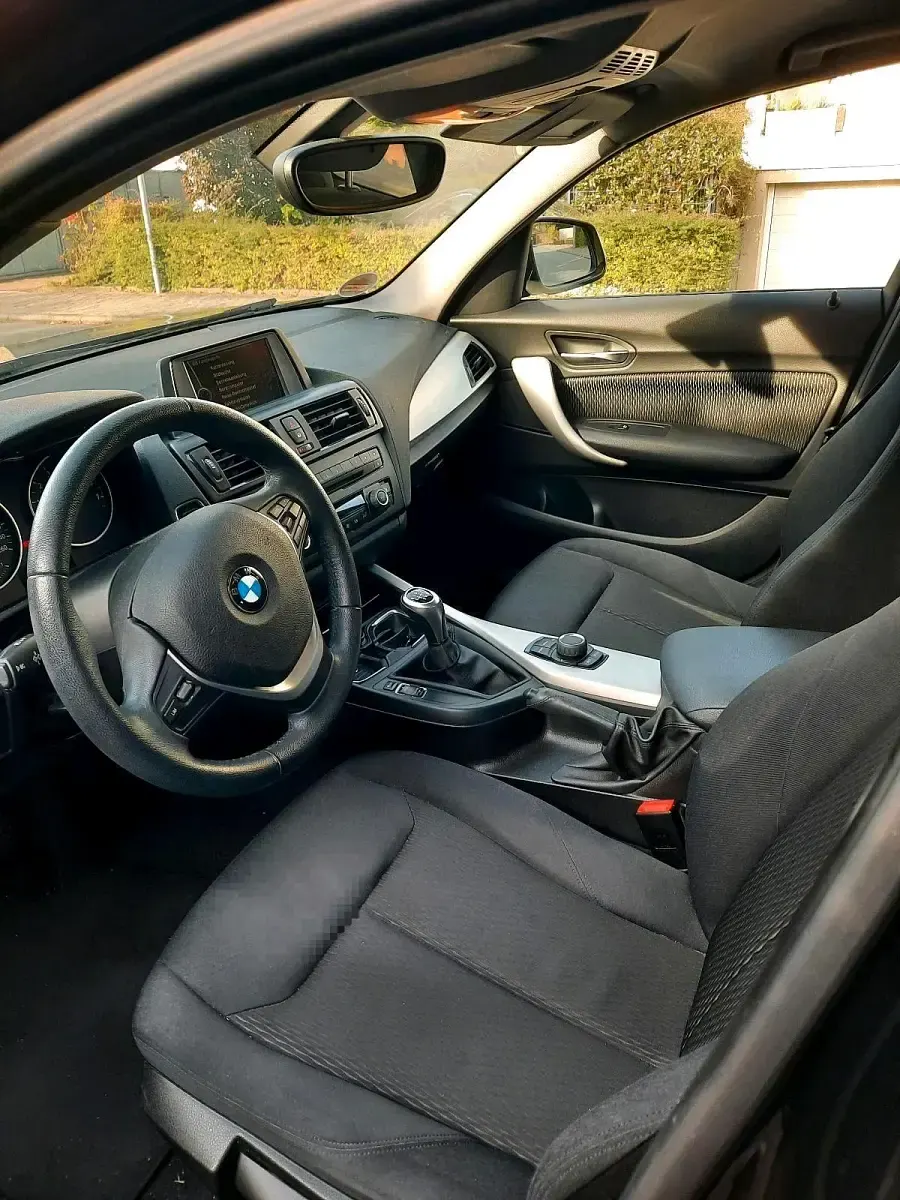 Gebraucht BMW 116 136 PS (100 kW) 2013 Schwarz Kleinwagen
