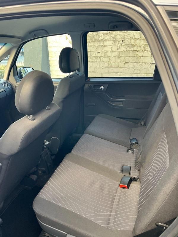 Gebraucht Opel Meriva 105 PS (77 kW) 2006 Silber Van / Kleinbus