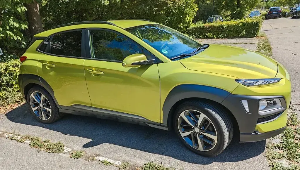 Gebraucht Hyundai Kona Premium 136 PS (100 kW) 2019 Grün SUV