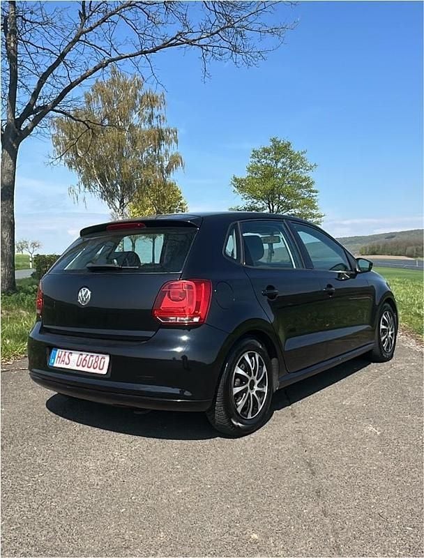 Second-hand VW Polo 69 CP (50 kW) 2010 Negru Hatchback