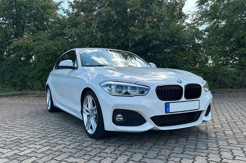 Gebraucht BMW 116 M Sport 109 PS (80 kW) 2015 Weiß Kleinwagen