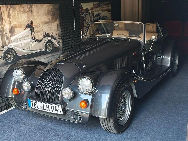 Grau Gebraucht 2024 Morgan Plus 4 Cabrio | 79.400 € - Bild 1/4