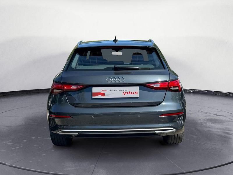 Second-hand Audi A3 Advanced 150 CP (110 kW) 2022 Gri Berlinǎ