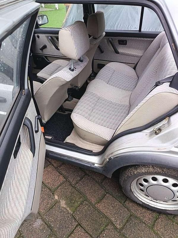 Second-hand VW Jetta 54 CP (39 kW) 1991 Andere farben Berlinǎ