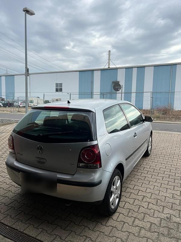 Gebraucht VW Polo 80 PS (58 kW) 2007 Grau Kleinwagen