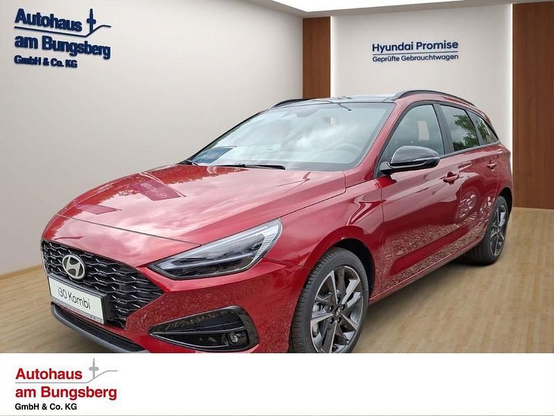 Rot Neu 2025 Hyundai i30 Advantage Limousine | 29.490 € (Teuer) - Bild 1/3