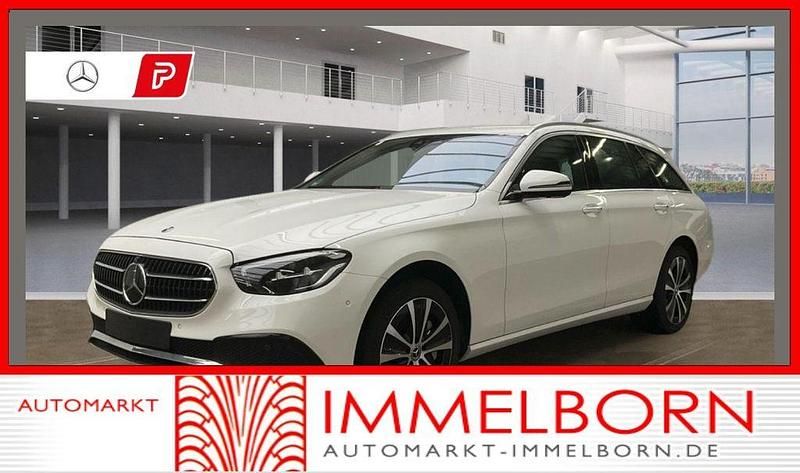 Polarweiss Gebraucht 2022 Mercedes E300 Kombi | 33.950 € (Guter Preis) - Bild 1/4