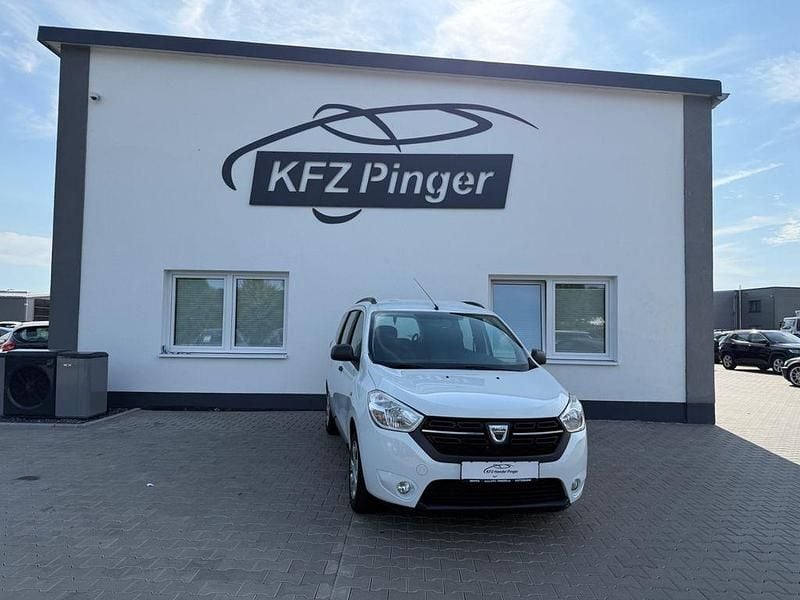 Weiß Gebraucht 2017 Dacia Lodgy Ambiance Van / Kleinbus | 8.999 € (Fairer Preis) - Bild 1/4