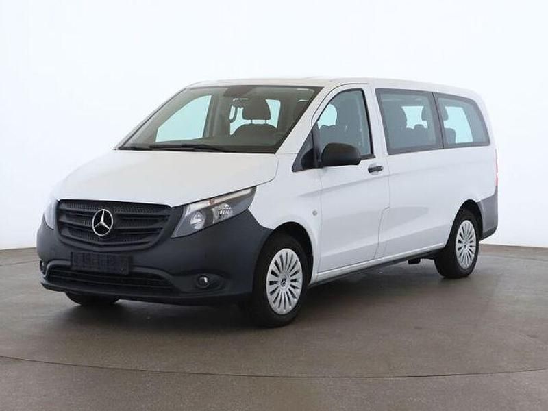 Arktikweiss Gebraucht 2021 Mercedes Vito Van | 33.480 € (Teuer) - Bild 1/4
