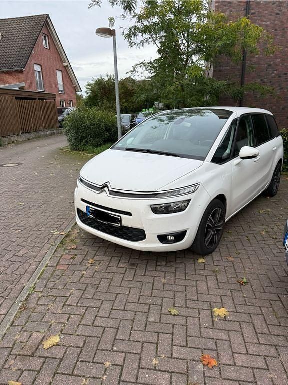 Weiß Gebraucht 2016 Citroën C4 Picasso Shine Van / Kleinbus | 9.499 € (Fairer Preis) - Bild 1/4