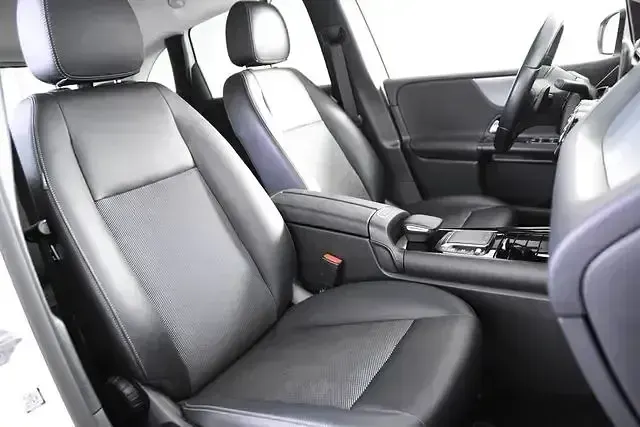 Gebraucht Mercedes B180 136 PS (100 kW) 2020 Weiß Kleinwagen
