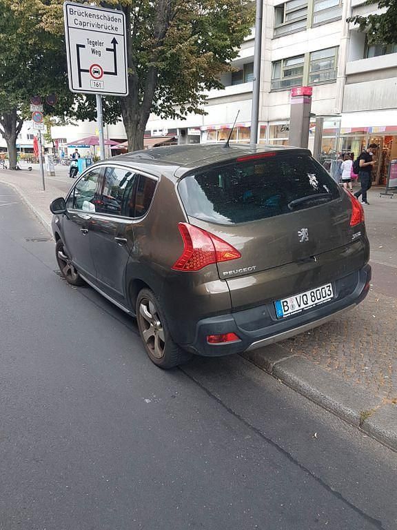 Gebraucht Peugeot 3008 Business-Line 163 PS (119 kW) 2011 Braun Kombi