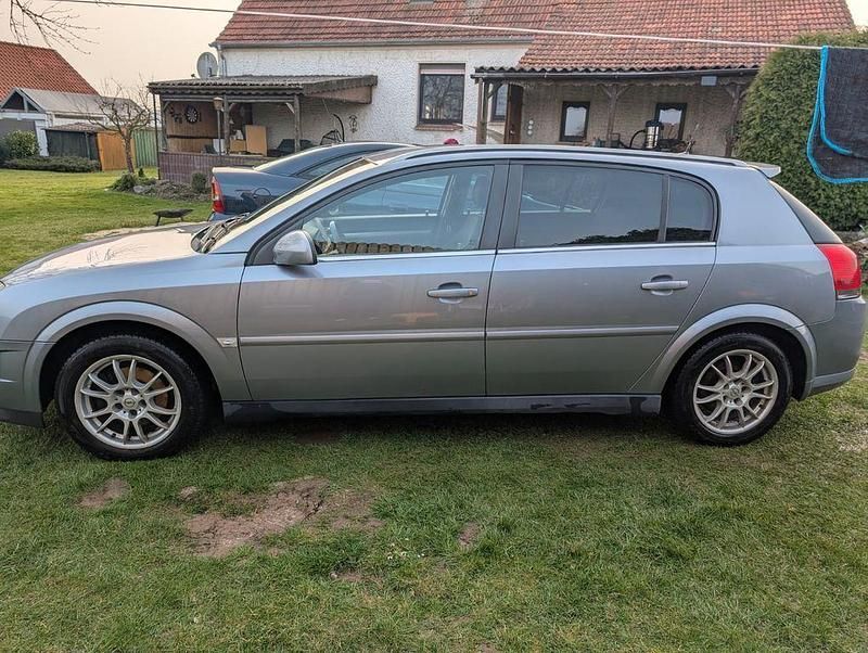 Gebraucht Opel Signum 155 PS (114 kW) 2005 Silber Kleinwagen