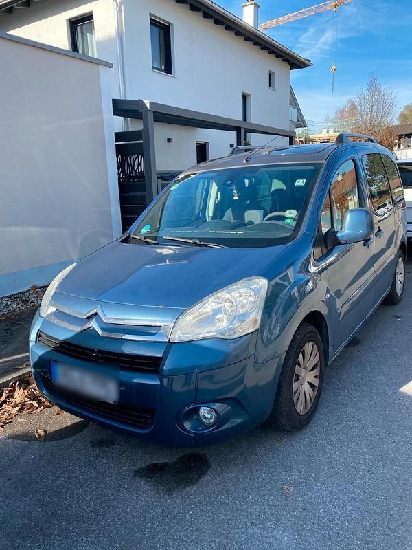 Blau Gebraucht 2010 Citroën Berlingo Kombi | 2.630 € (Guter Preis) - Bild 1/4