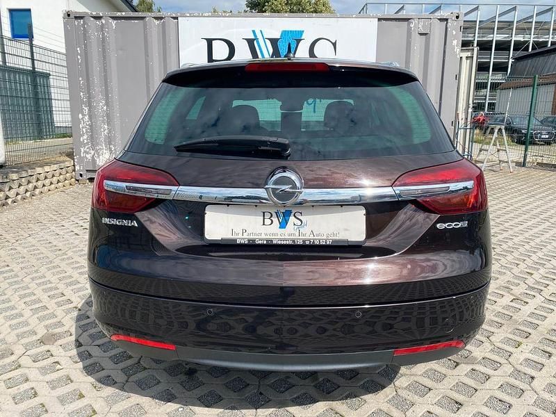 Gebraucht Opel Insignia 170 PS (125 kW) 2013 Braun Kombi