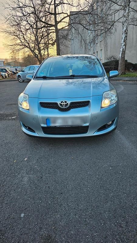 Gebraucht Toyota Auris 124 PS (91 kW) 2009 Grün Kleinwagen