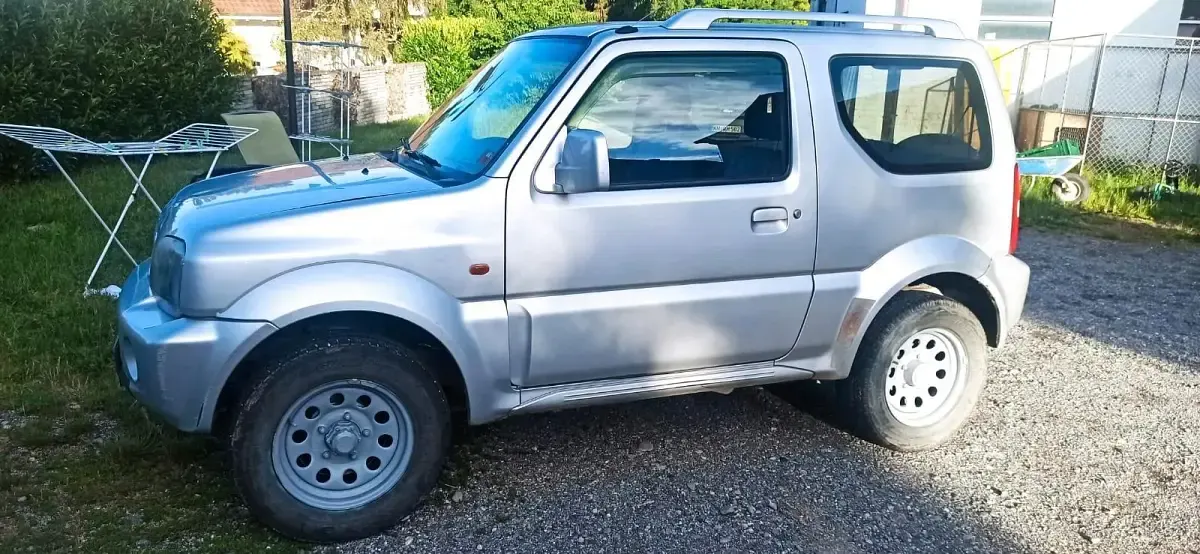 Gebraucht Suzuki Jimny 82 PS (60 kW) 2003 Silber SUV
